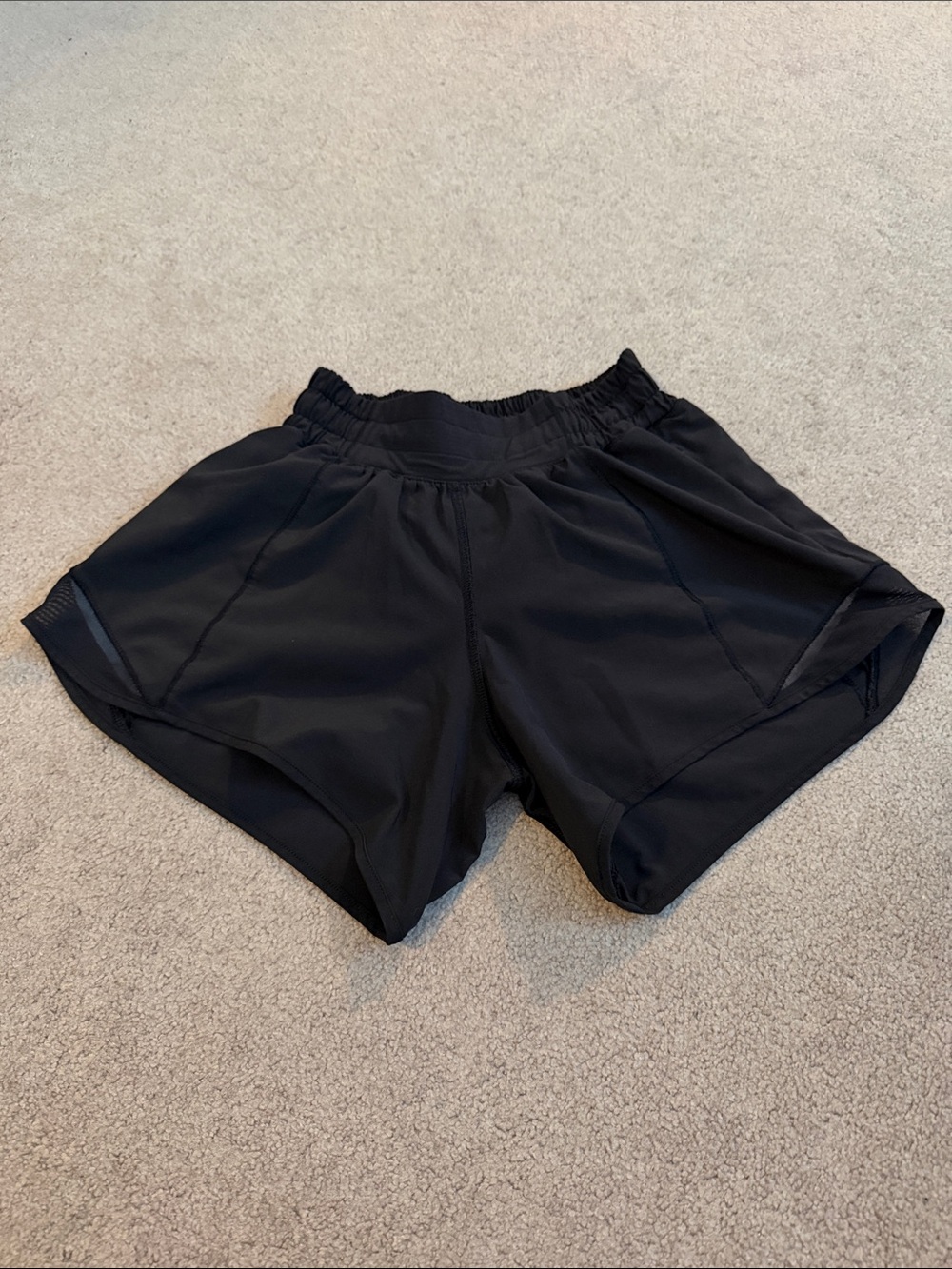 lululemon athletica Black hotty hot shorts
